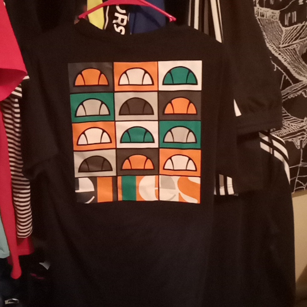 Ellesse tee - Picture 2 of 2